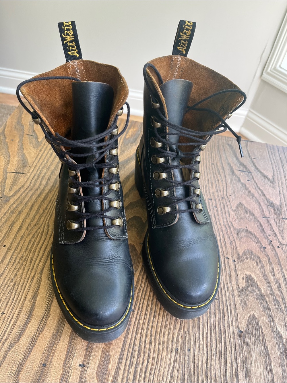 Dr. Martens Leona Black Platform Lace-Up Combat Boots size 8-8.5 - Picture 3 of 12